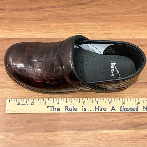 DANSKO Professional Clogs Brown Croc Patent Leather Nurse Shoes Size 38 7.5-8 US - Picture 11 of 16